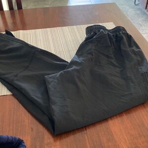 FILA women lined Black Jogger pants with pockets size small